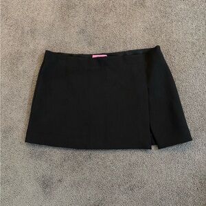 Edikted Black Mini Skirt size small